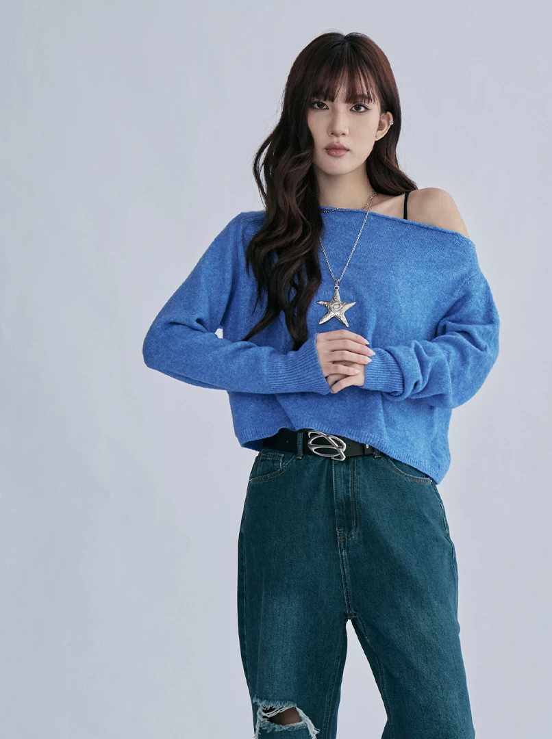 斜肩短版針織衫