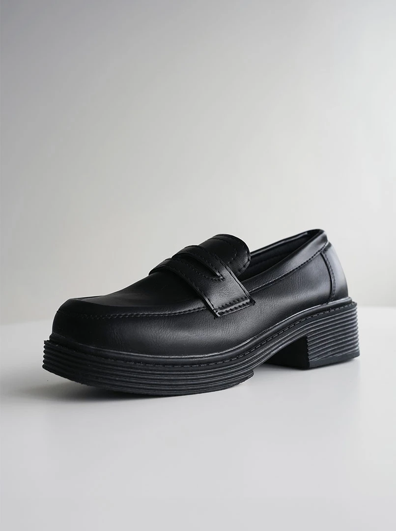 粗跟經典款樂福鞋