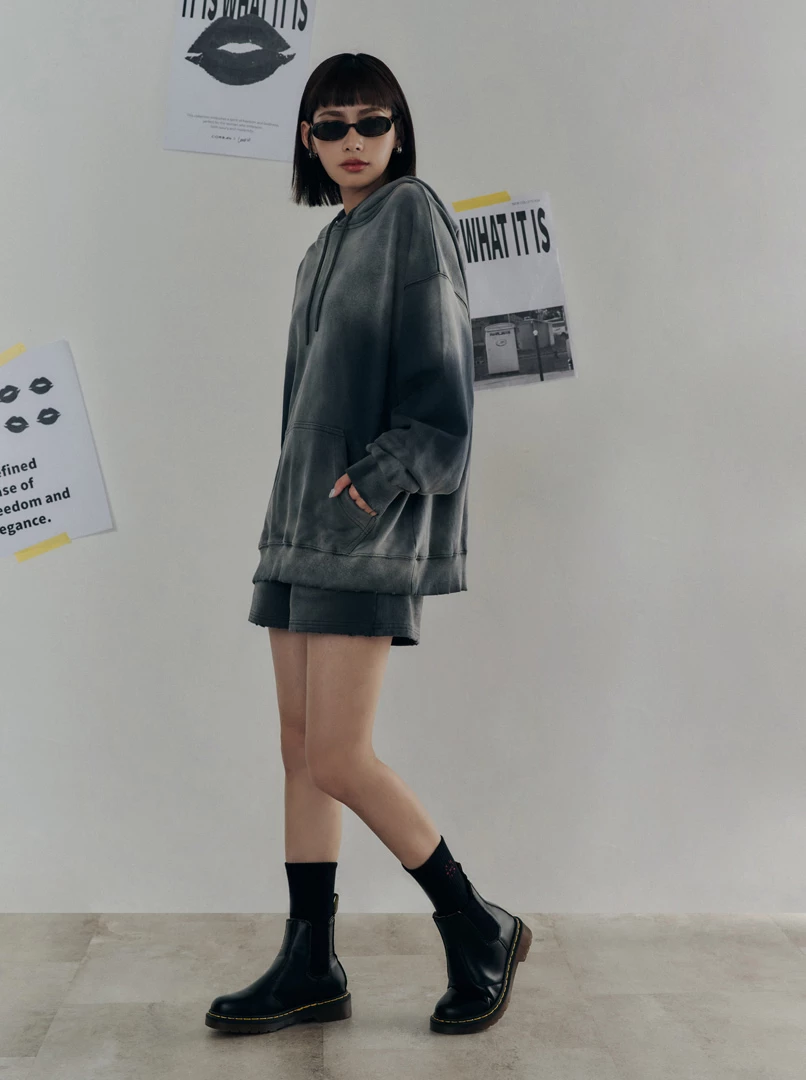 黑土聯名刺繡襪子