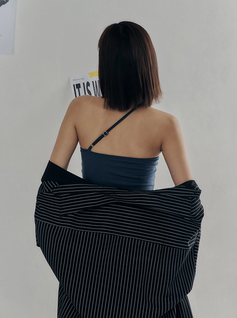 黑土聯名單肩BRA TOP