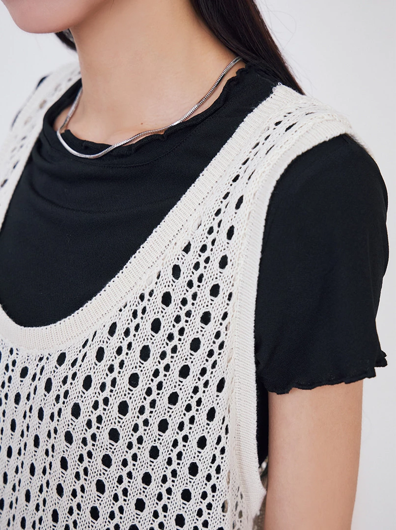 U領簍空針織背心