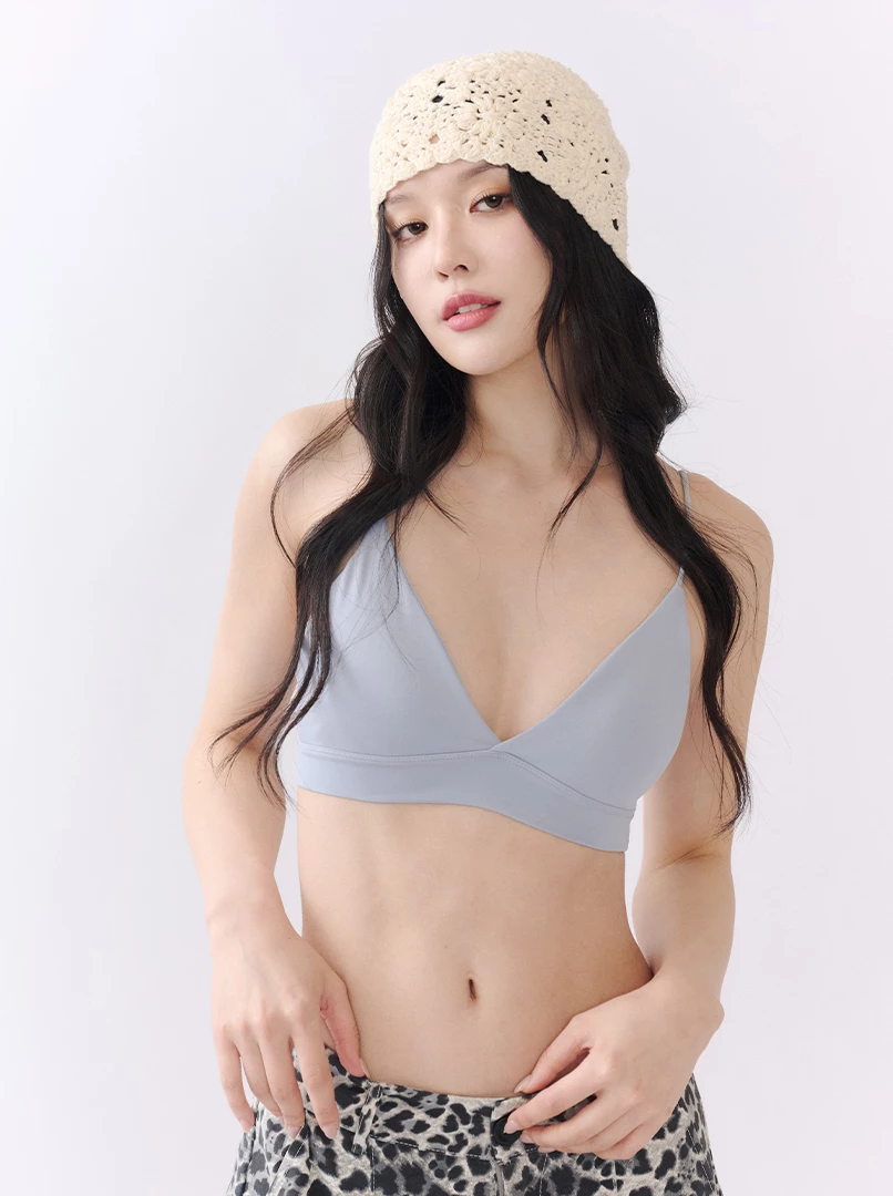 三角杯細肩美背bratop