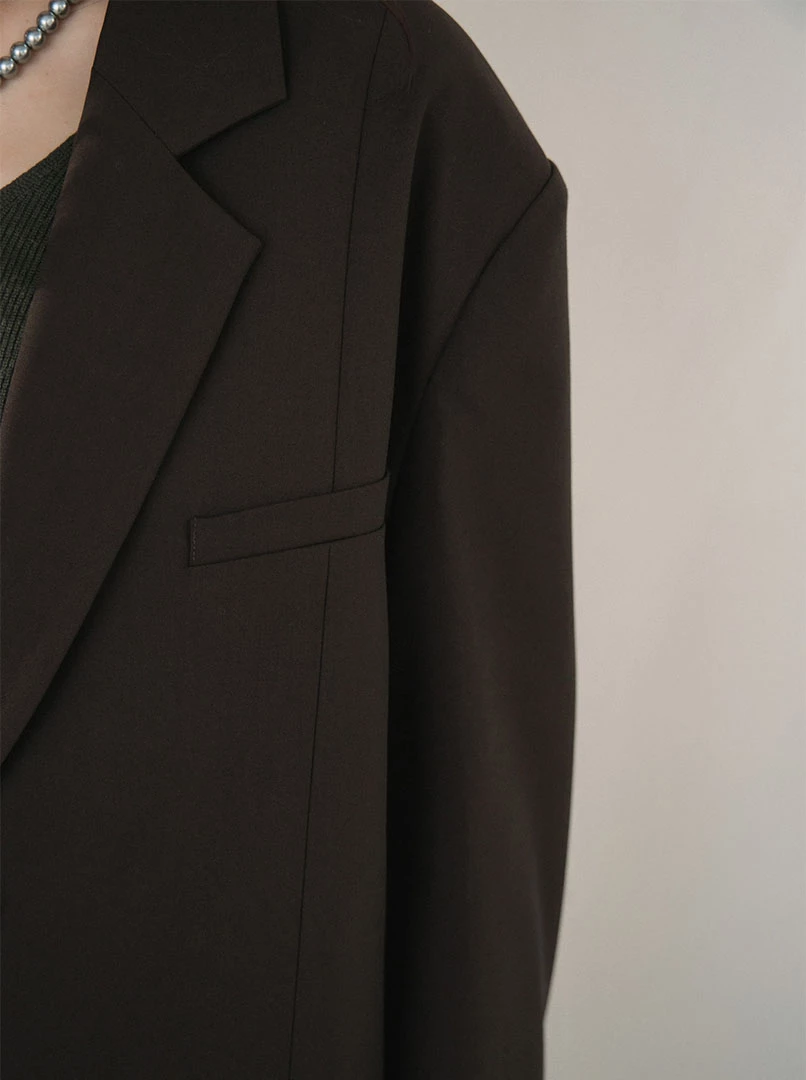 後開岔拉鍊設計西裝外套