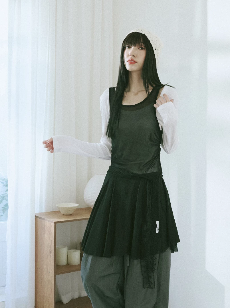 透紗百摺疊穿背心裙