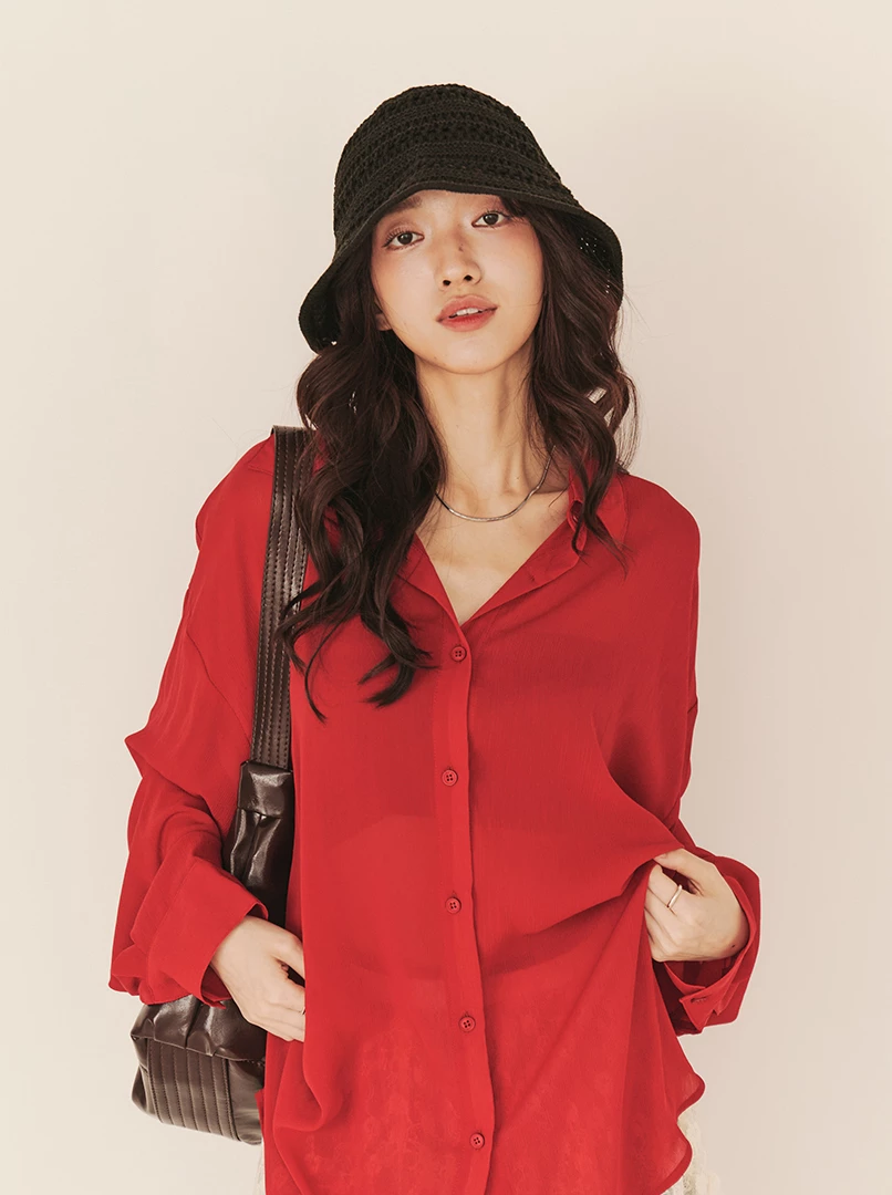 極簡透膚百搭襯衫