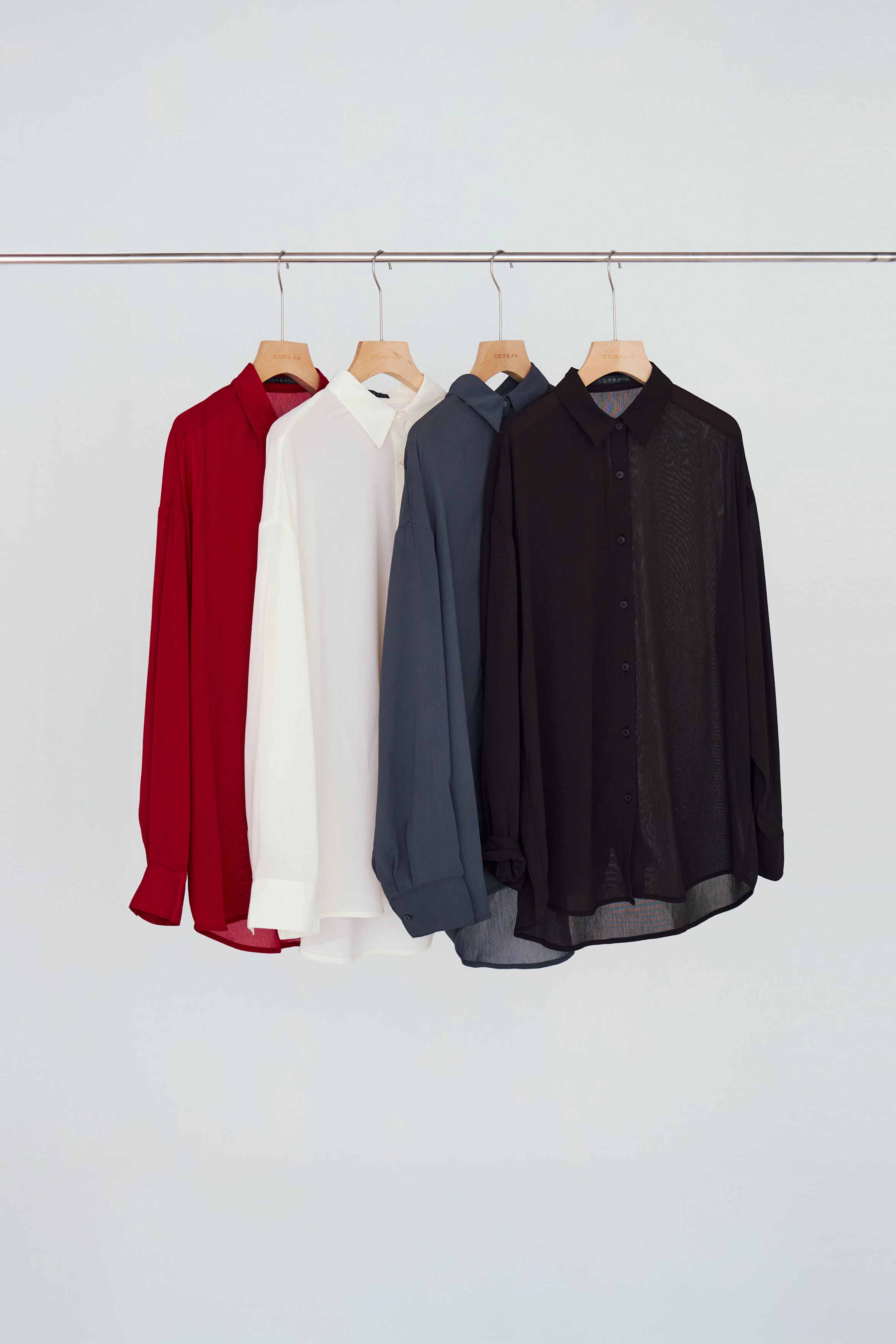 極簡透膚百搭襯衫