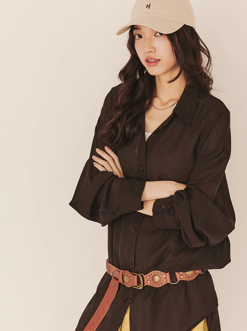 極簡透膚百搭襯衫