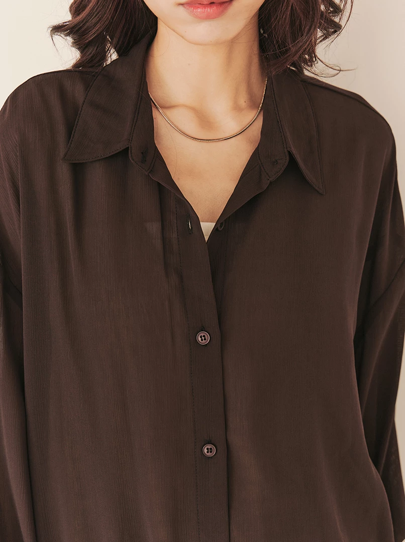極簡透膚百搭襯衫