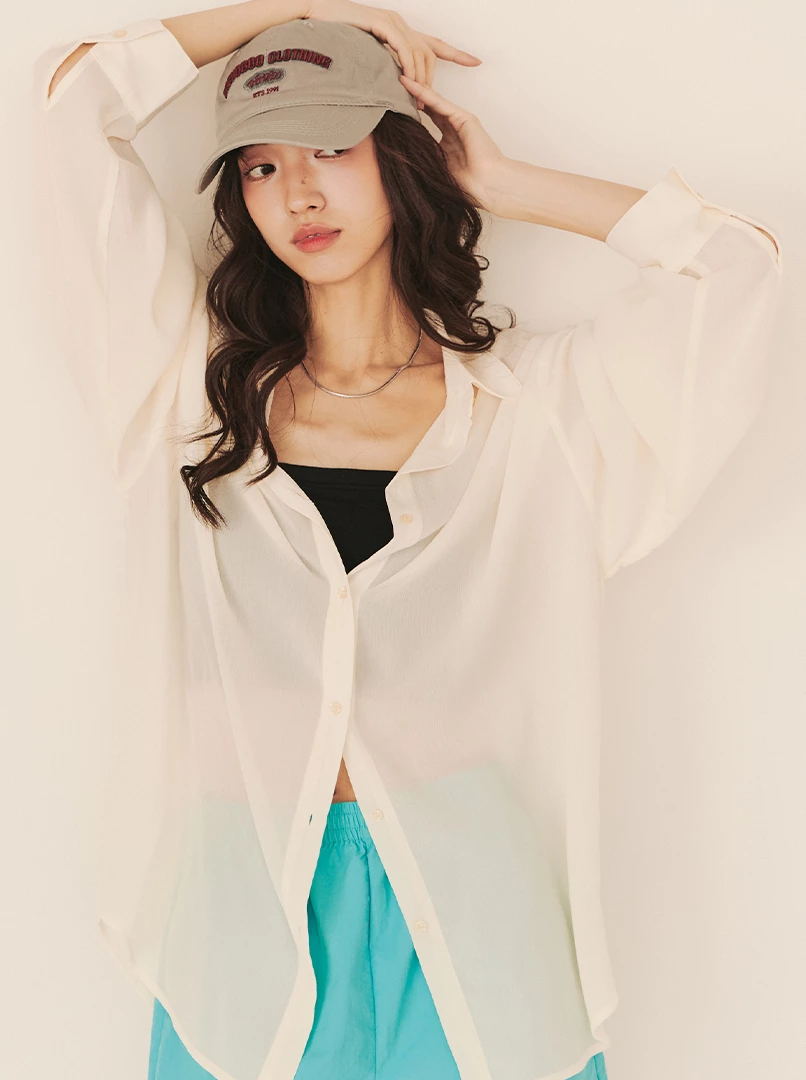 極簡透膚百搭襯衫