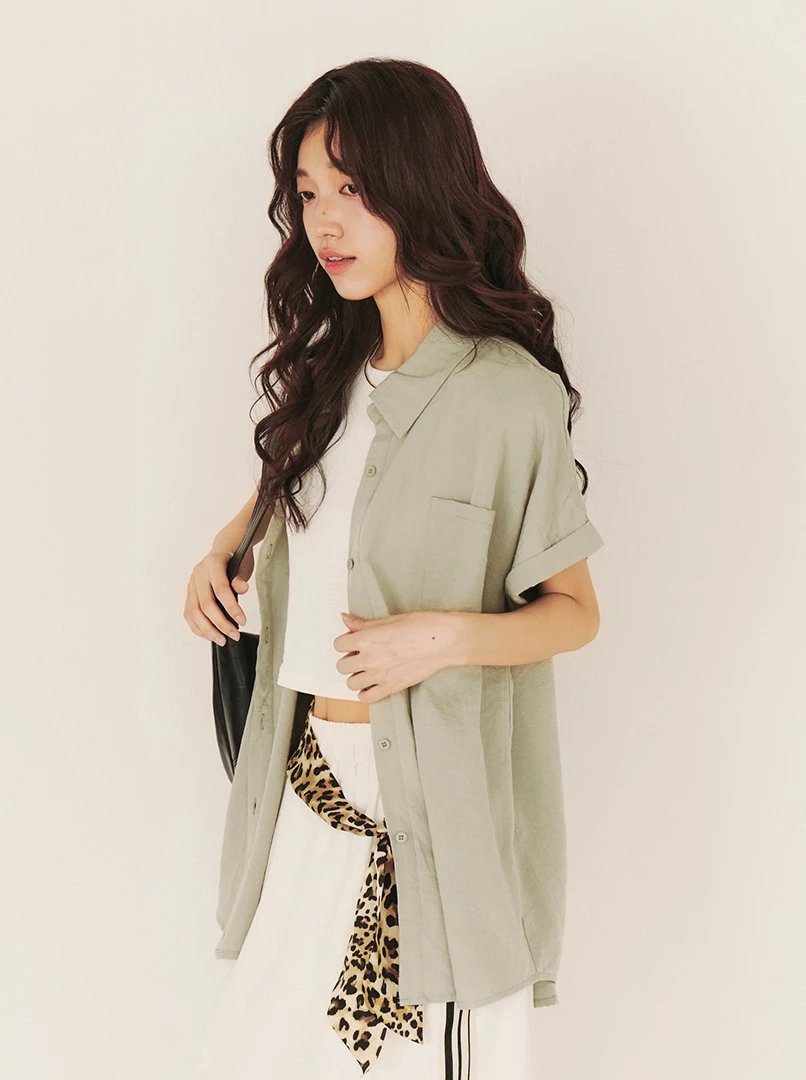 純色百搭顯瘦短袖襯衫