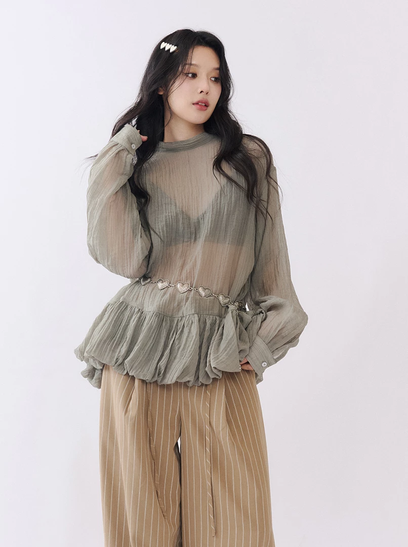 下擺澎澎花苞襯衫