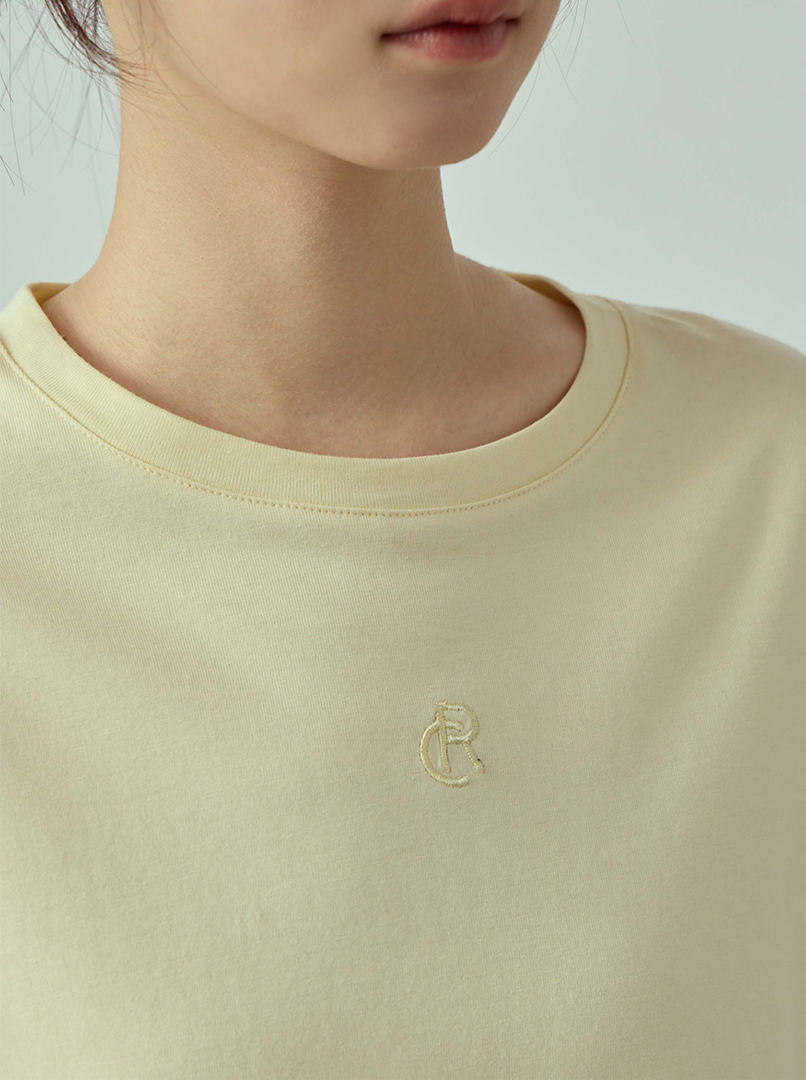 簡約刺繡圓領T恤