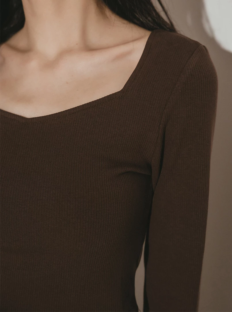 方領親膚修身上衣