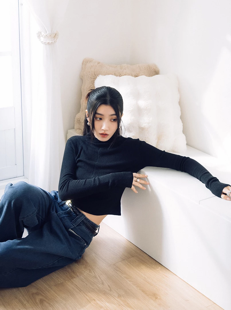 中線薄針織上衣