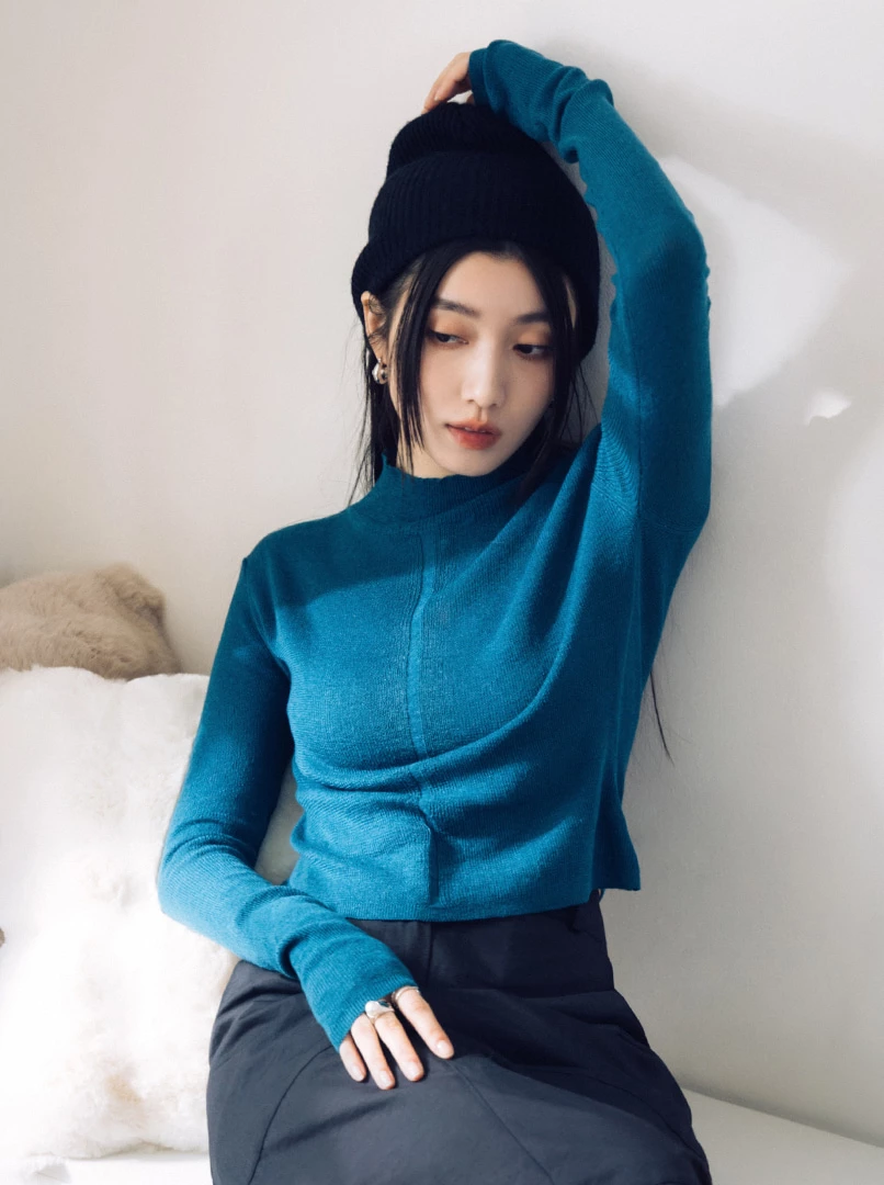 中線薄針織上衣