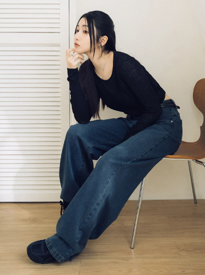 微透斜線立體上衣