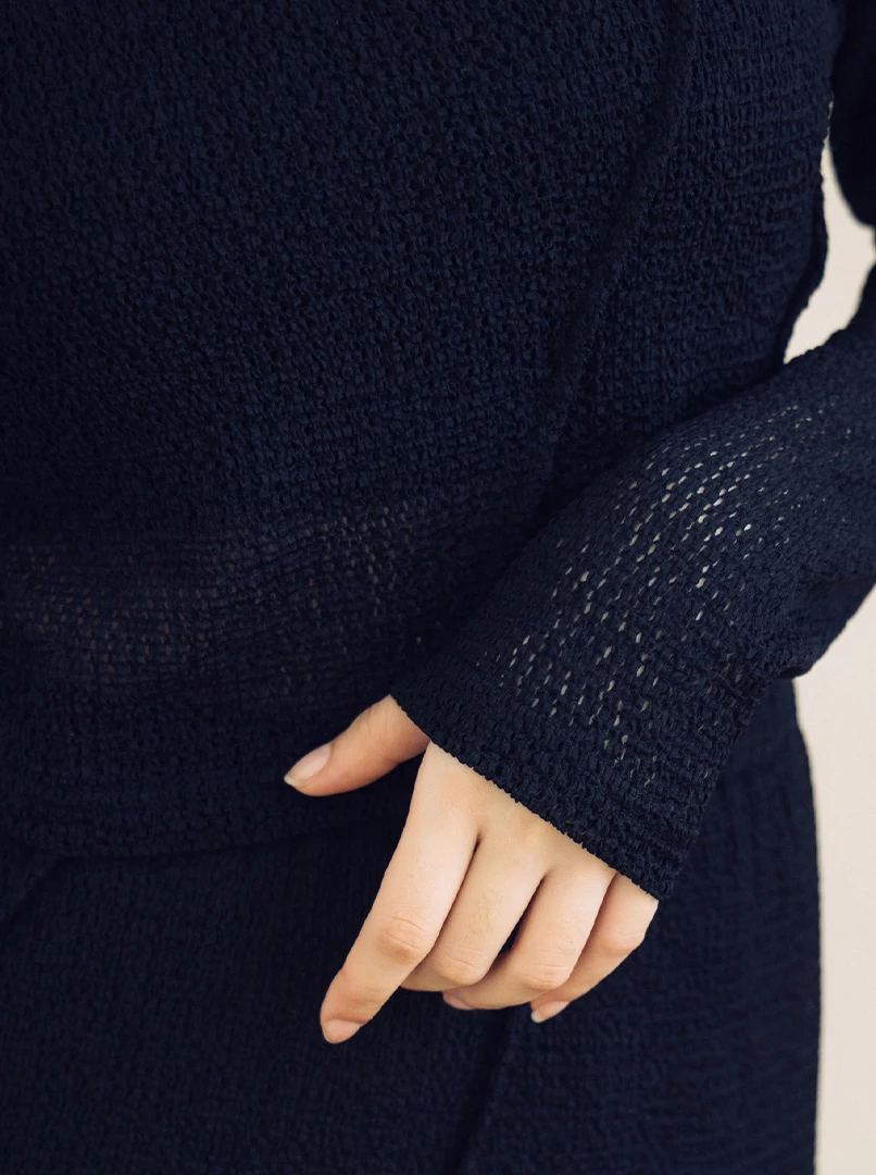 微透斜線立體上衣