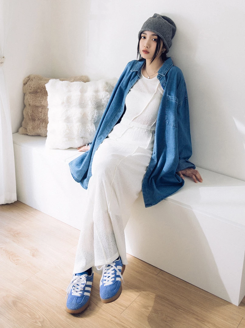 微透斜線立體上衣