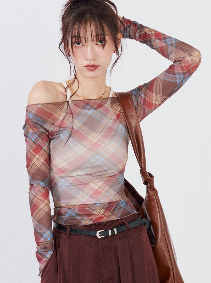 格紋平口上衣