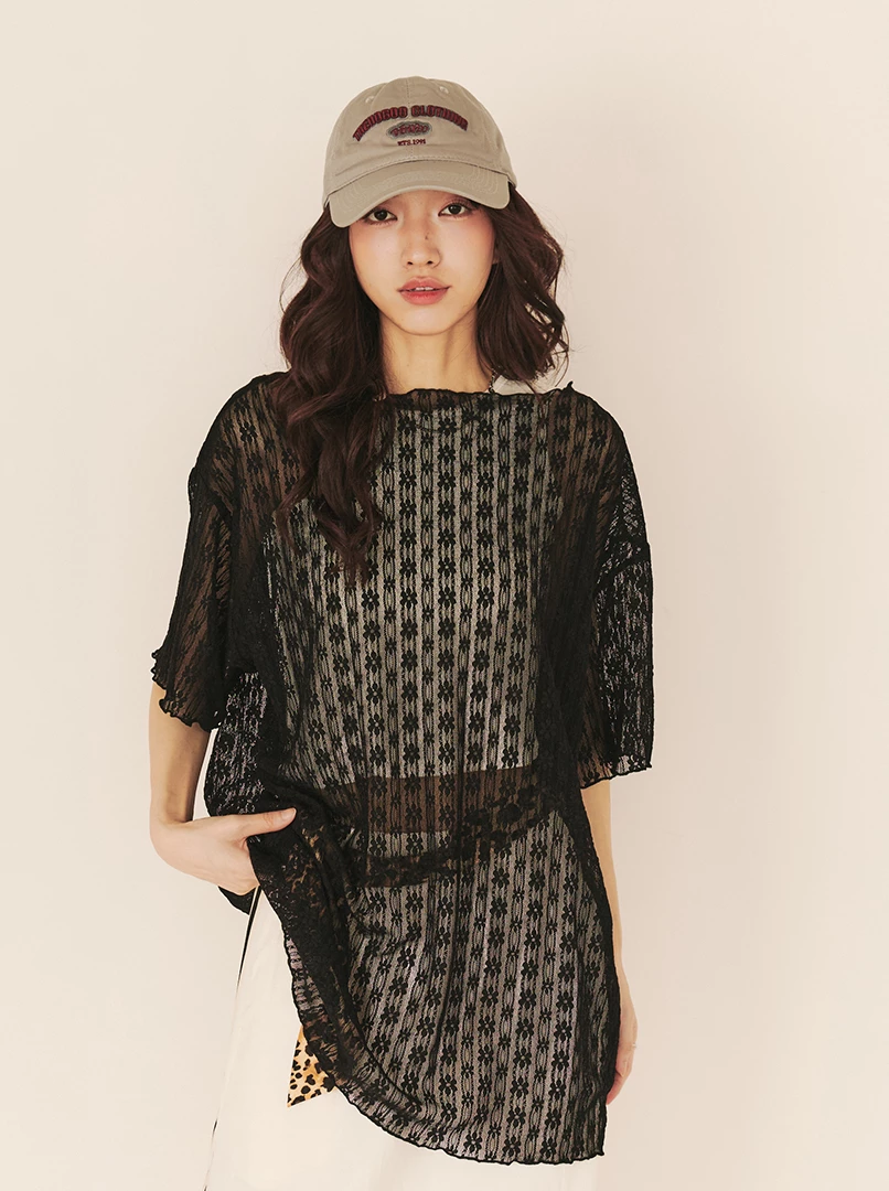 寬鬆蕾絲短袖上衣
