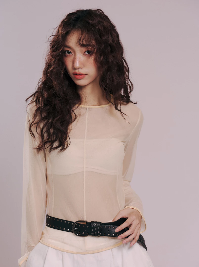 中線設計透膚上衣