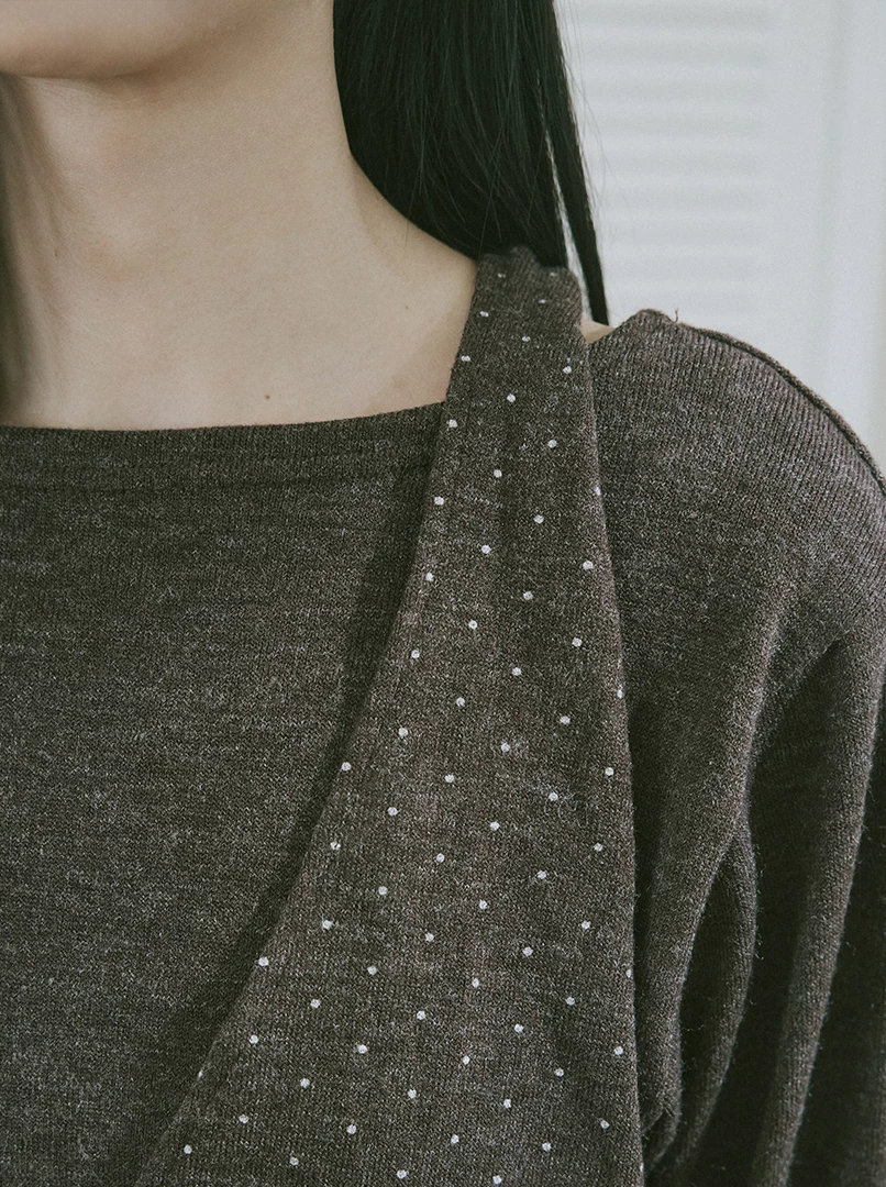 掛脖一字領設計針織上衣