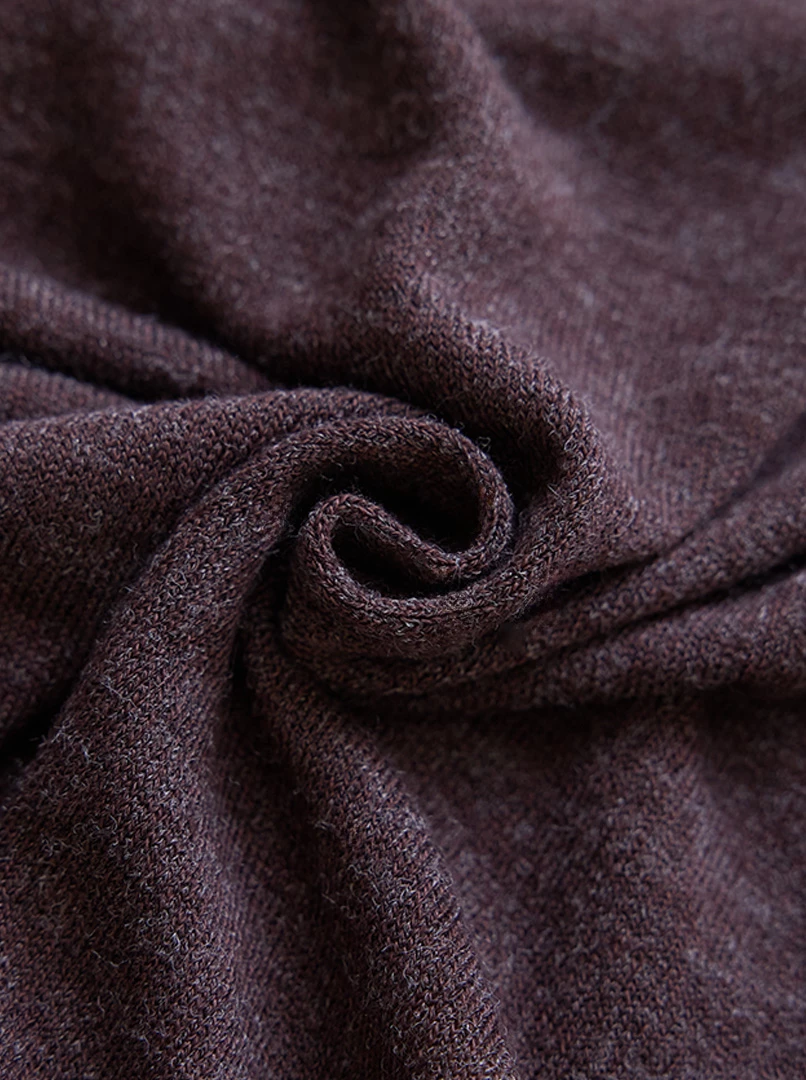 掛脖一字領設計針織上衣