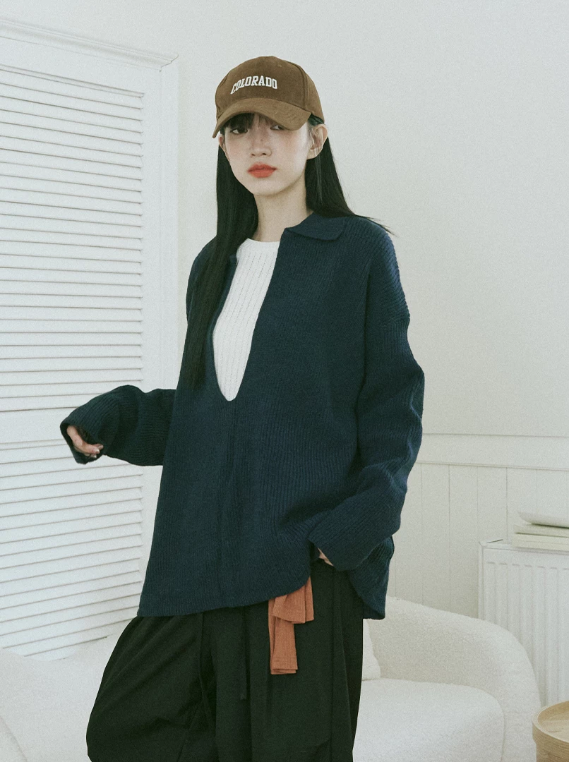 大V領坑條外搭針織上衣