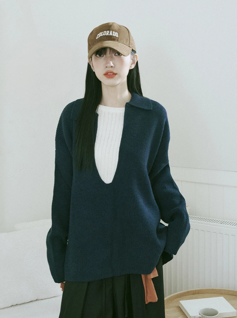 大V領坑條外搭針織上衣