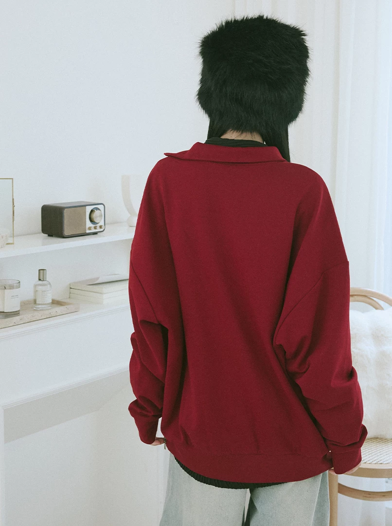 斜拉鍊設計疊穿大學T