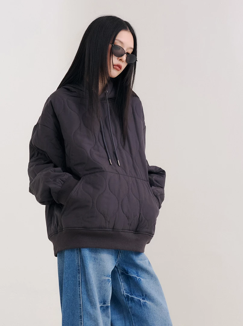 連帽壓紋大口袋棉服