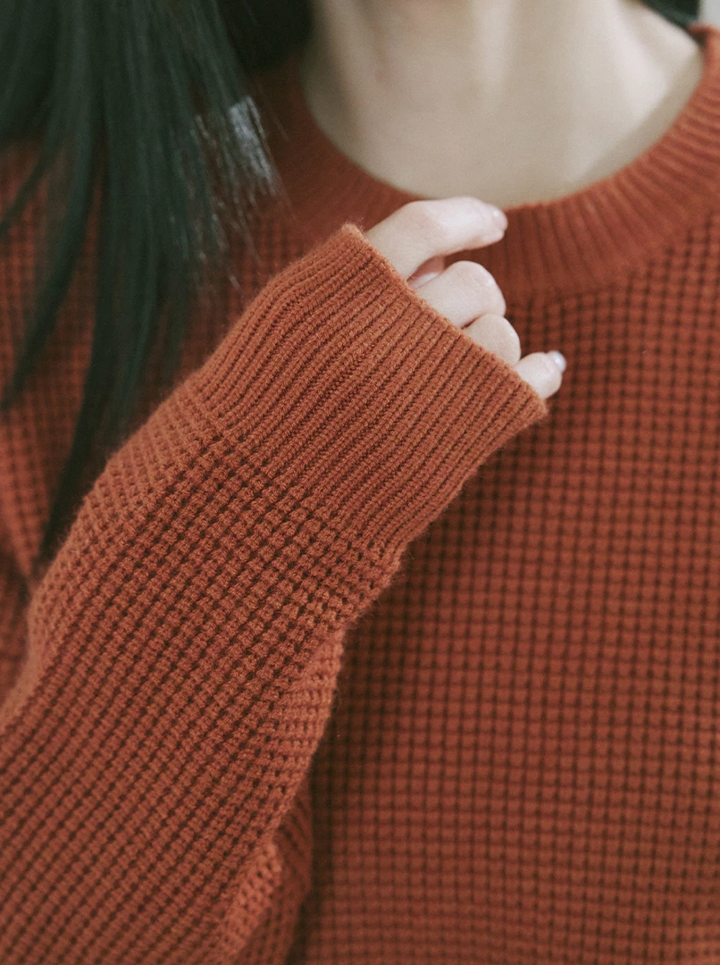 華夫格經典圓領針織毛衣