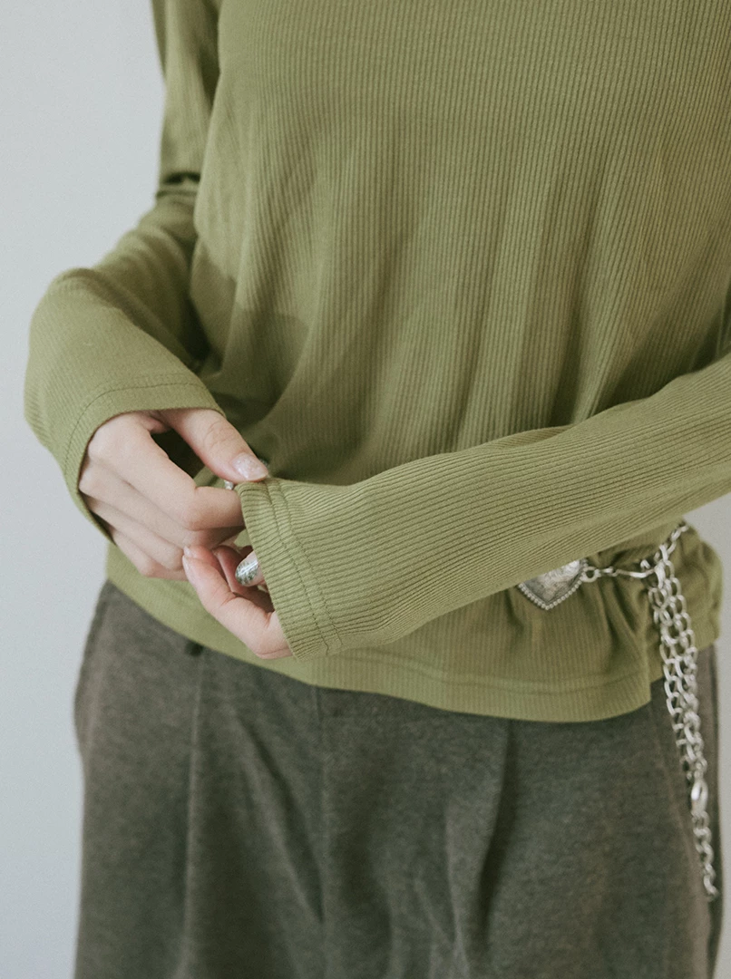 U領打底長袖上衣