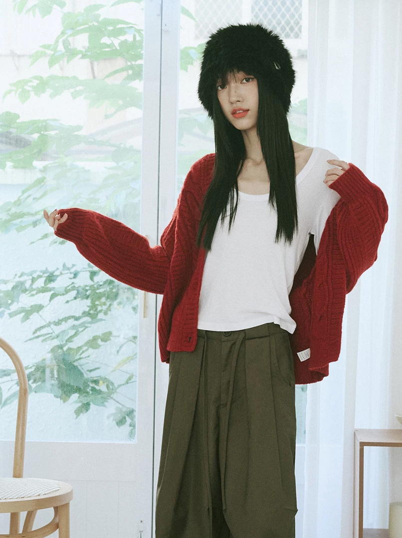 U領打底長袖上衣