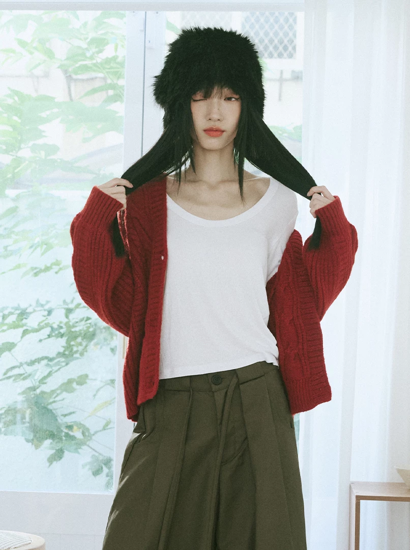 U領打底長袖上衣