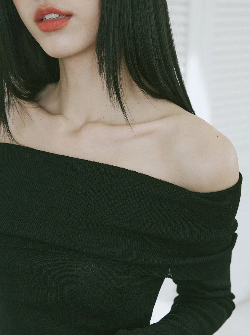 一字露肩針織長袖上衣