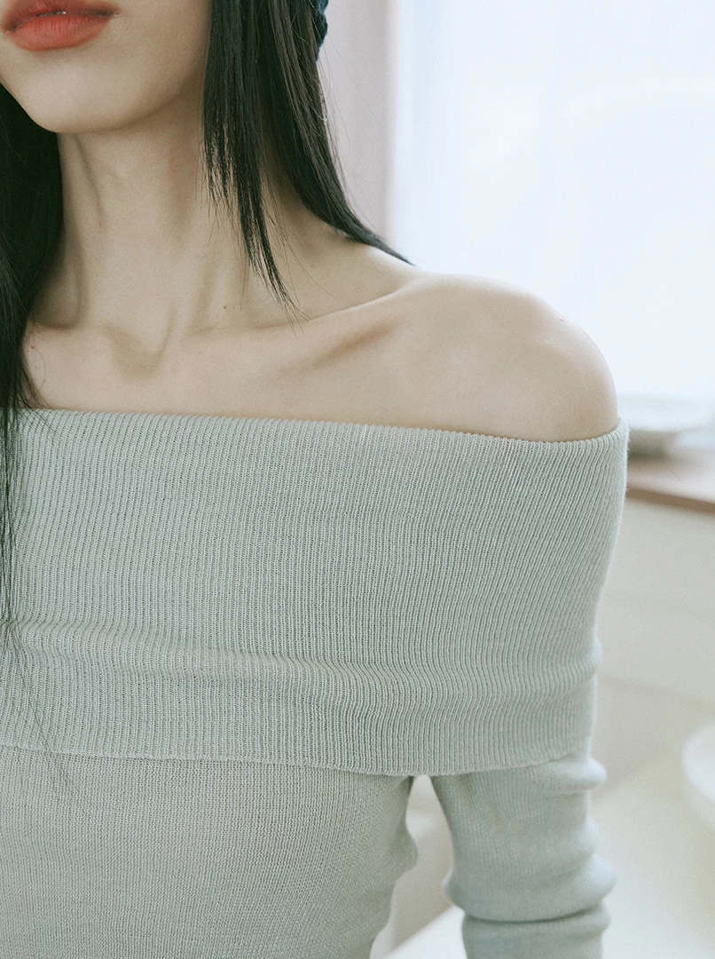 一字露肩針織長袖上衣