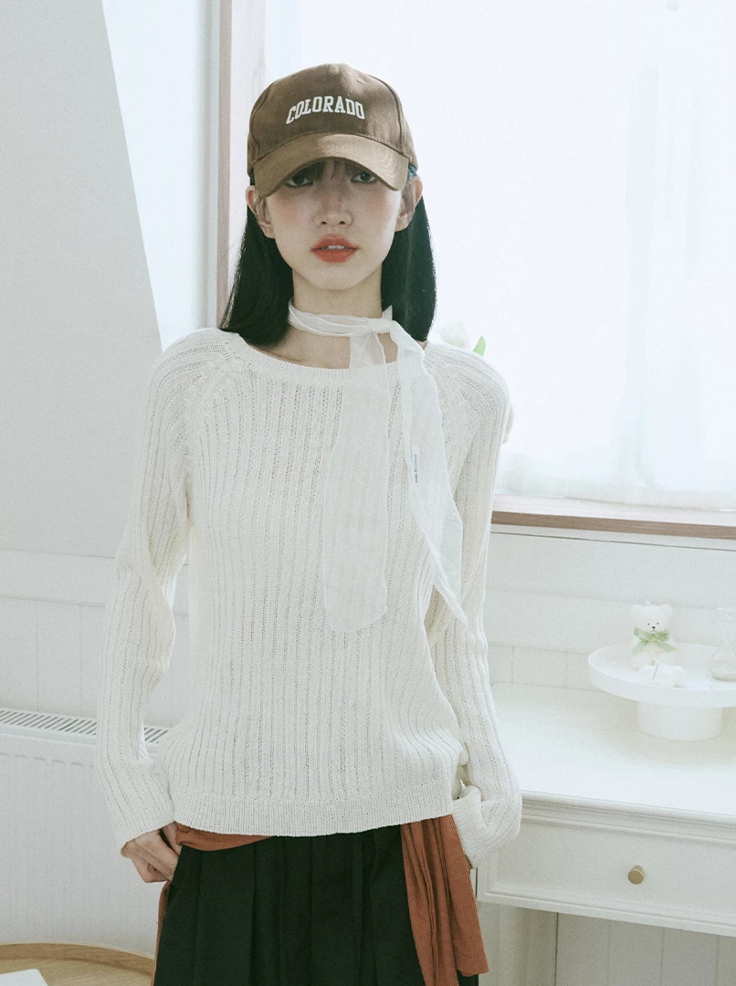 圓領坑條針織上衣