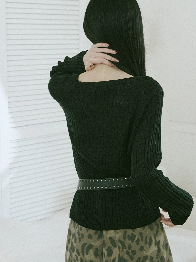 圓領坑條針織上衣