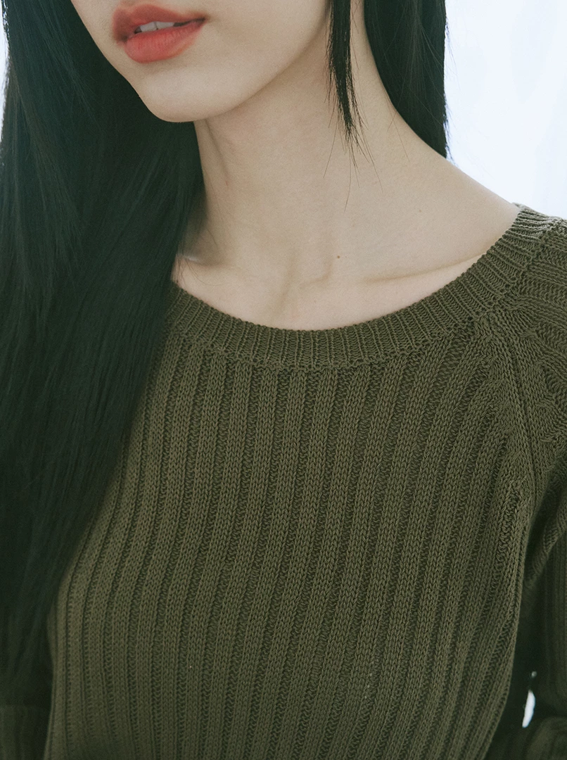 圓領坑條針織上衣